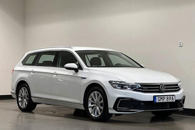 Begagnad VW Passat Executive 218 HK (160 kW) 2020 Vit Kombi