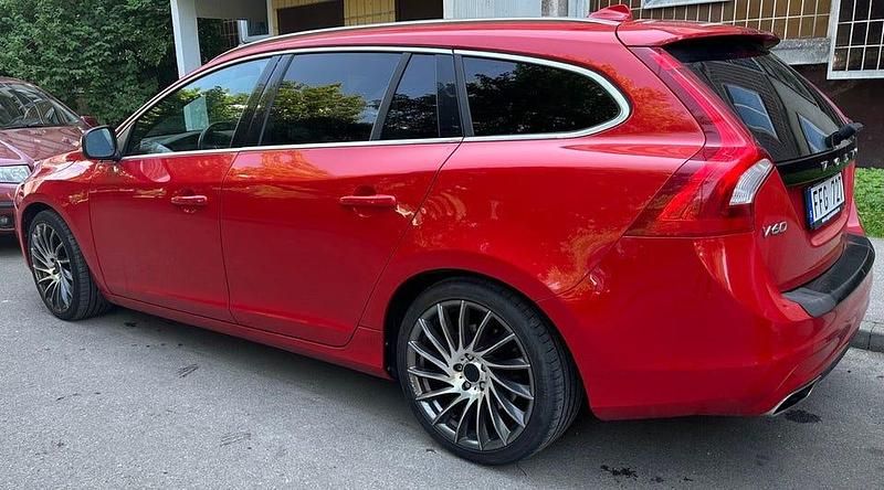 Begagnad Volvo V60 181 HK (133 kW) 2014 Kombi