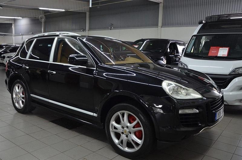 Svart Begagnad 2007 Porsche Cayenne Turbo SUV | 129 900 kr (Marknadspris) - Bild 1/4