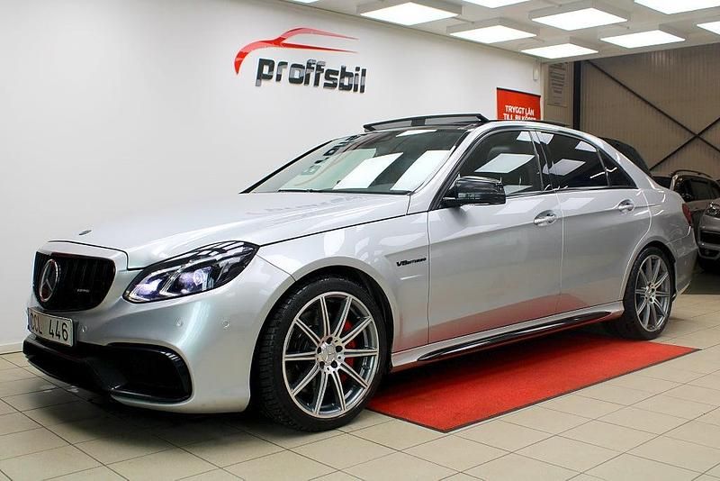 Silver Begagnad 2013 Mercedes E63 AMG AMG Sedan | 419 500 kr (Marknadspris) - Bild 1/4