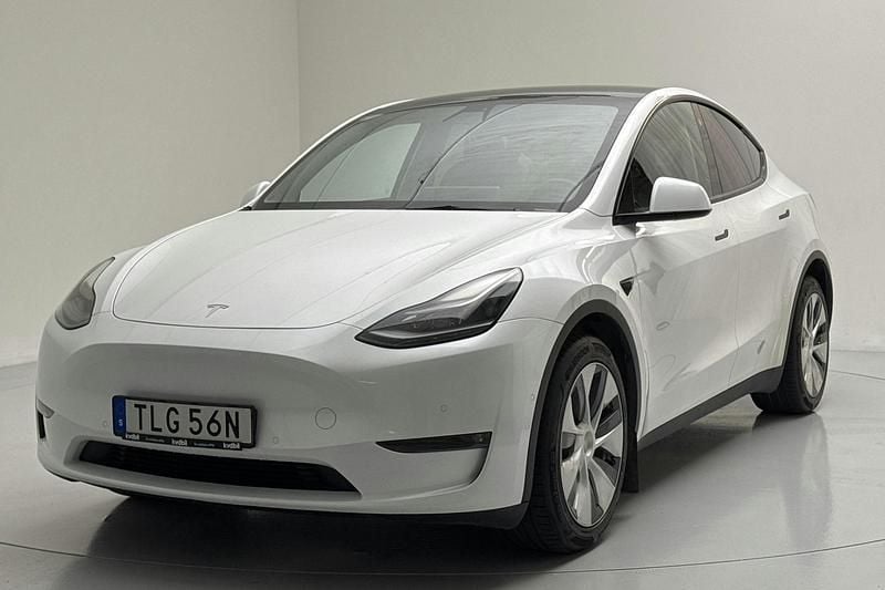 Vit Begagnad 2021 Tesla Model Y SUV | 293 000 kr - Bild 1/4