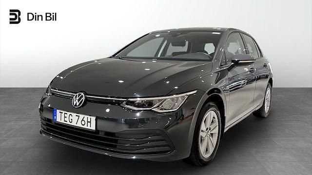 Grå Begagnad 2022 VW Golf VIII Life Kombi | 219 900 kr (Marknadspris) - Bild 1/4