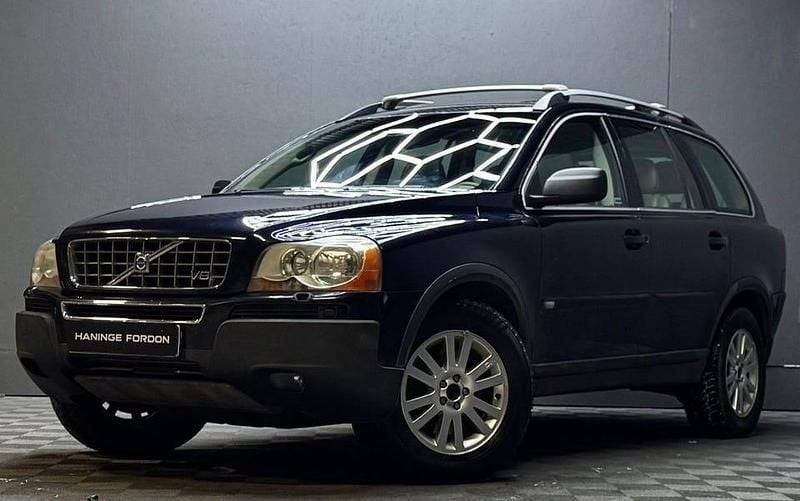Blå Begagnad 2005 Volvo XC90 Executive SUV | 79 900 kr (Marknadspris) - Bild 1/4
