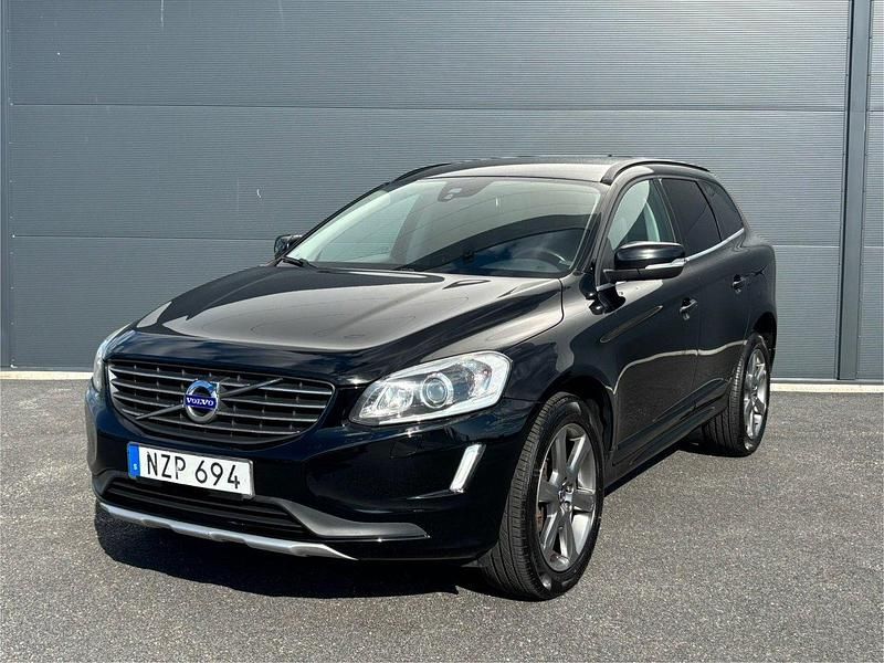 Svart Begagnad 2013 Volvo XC60 Momentum SUV | 129 900 kr (Marknadspris) - Bild 1/4