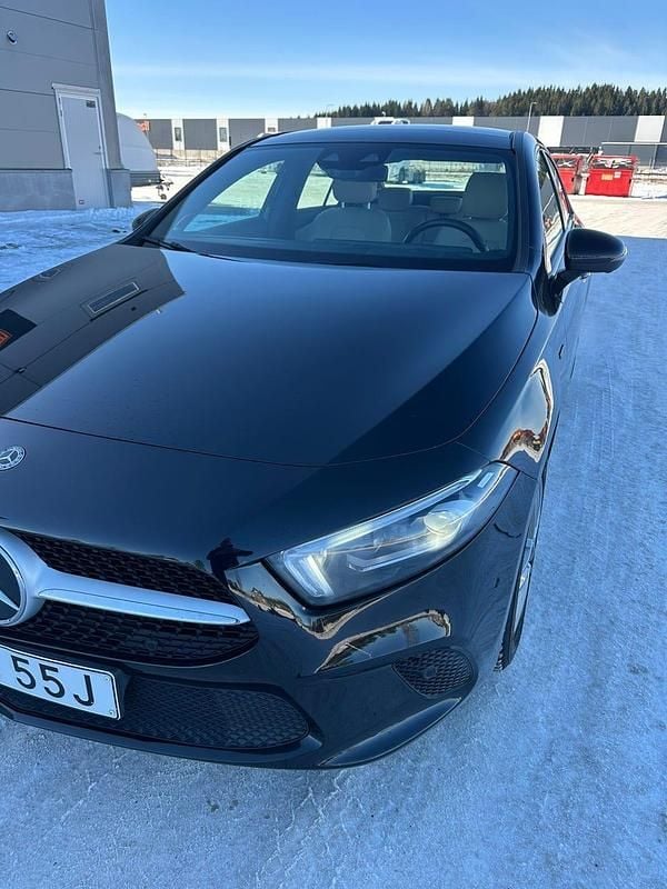 Begagnad Mercedes A250 218 HK (160 kW) 2021 Sedan