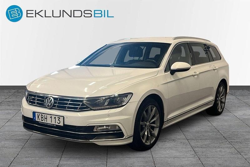 Vit Begagnad 2015 VW Passat Kombi | 139 900 kr - Bild 1/4
