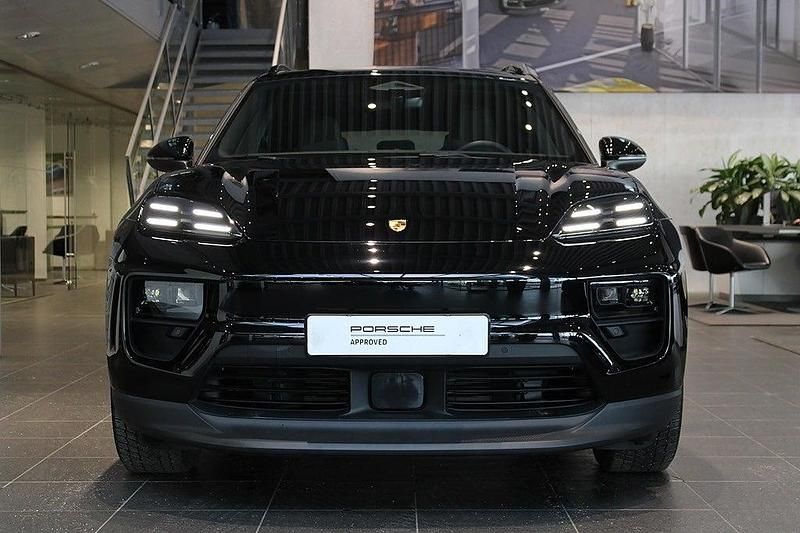 Begagnad Porsche Macan 330 kW (449 HK) 2025 Svart SUV