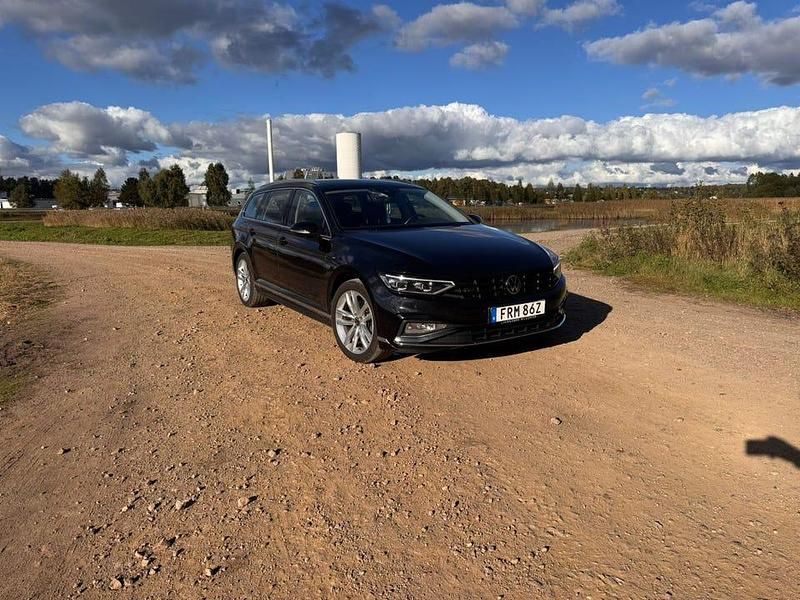 Begagnad VW Passat 200 HK (147 kW) 2021 Svart med lyster
