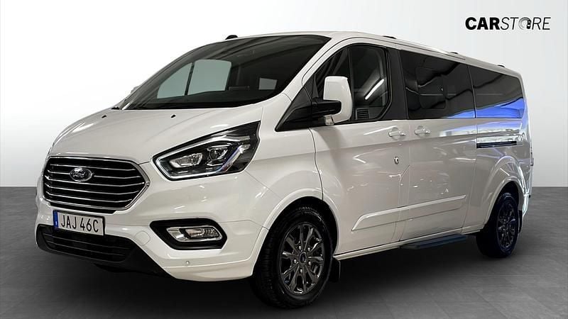 Vit Begagnad 2023 Ford Tourneo Custom Van | 409 900 kr (Marknadspris) - Bild 1/4