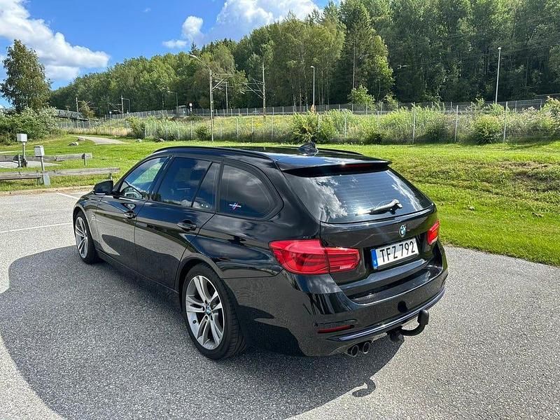 Begagnad BMW 320 190 HK (139 kW) 2016 Kombi
