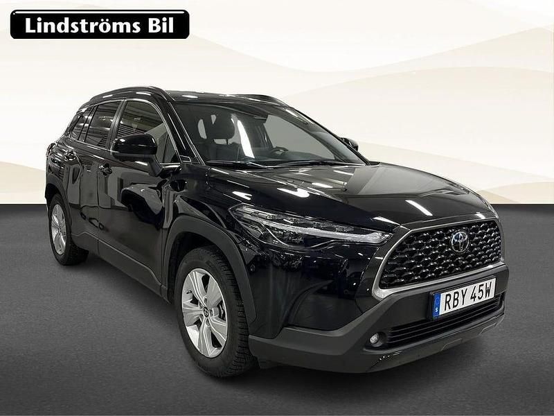 Begagnad Toyota Corolla Cross Executive 200 HK (147 kW) 2025 Svart SUV