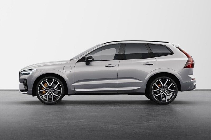 Silver Ny 2024 Volvo XC60 SUV | 859 000 kr - Bild 1/4