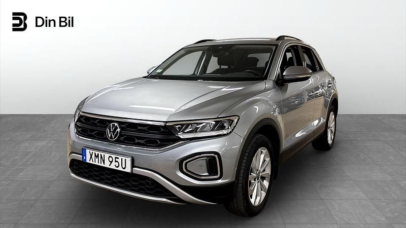 Silver Begagnad 2024 VW T-Roc Edition SUV | 304 800 kr (Marknadspris) - Bild 1/4