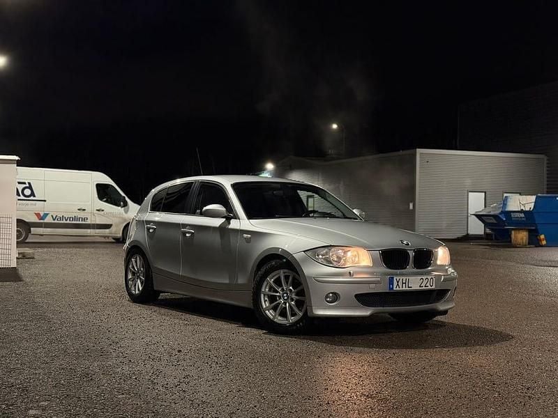 Begagnad 2006 BMW 116 Halvkombi | 39 000 kr (Marknadspris) - Bild 1/4