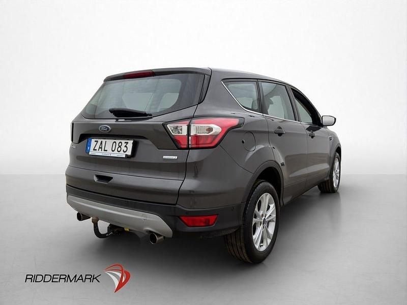 Begagnad Ford Kuga Titanium 150 HK (110 kW) 2017 Grå SUV