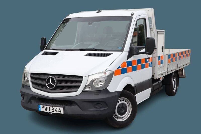 Vit Begagnad 2018 Mercedes 316 Van | 300 000 kr (Dyr) - Bild 1/4