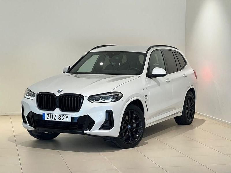 Mineral white metallic Begagnad 2022 BMW X3 M Sport SUV | 465 000 kr (Marknadspris) - Bild 1/4