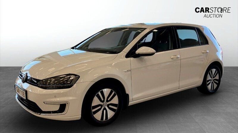 Vit (white) Begagnad 2015 VW e-Golf Halvkombi | 129 900 kr (Marknadspris) - Bild 1/4