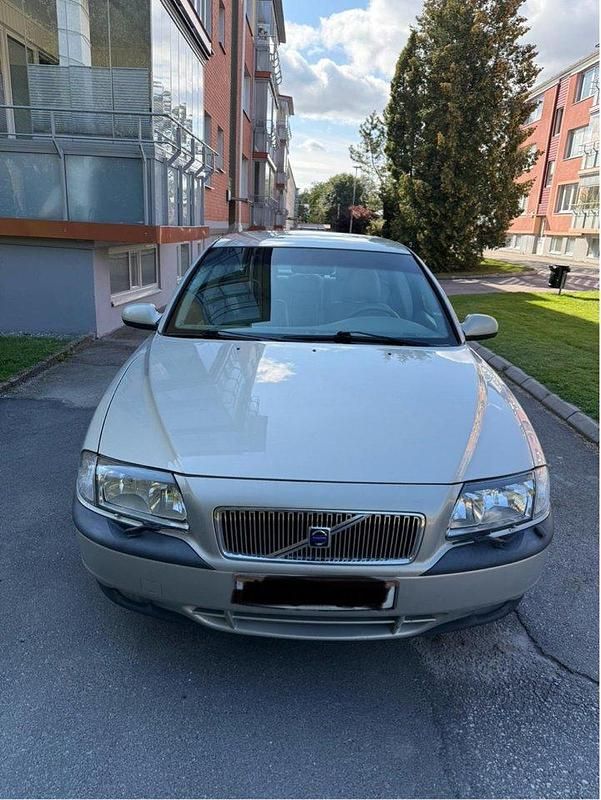 Begagnad Volvo S80 140 HK (102 kW) 2000 Grå Sedan