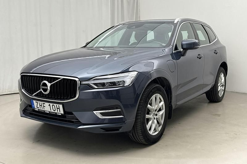Mörkblå Begagnad 2020 Volvo XC60 Momentum SUV | 335 000 kr (Superpris) - Bild 1/4