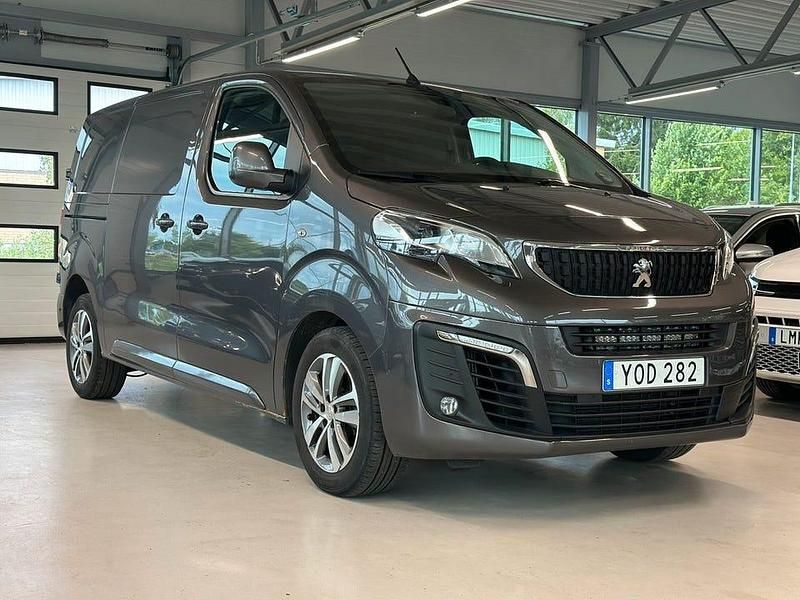 Begagnad Peugeot Expert 150 HK (110 kW) 2017 Van