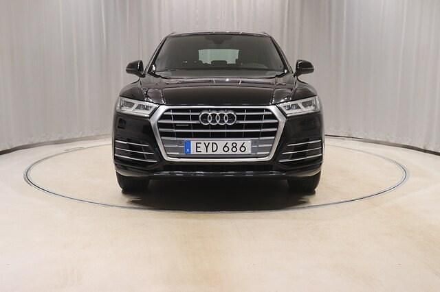 Begagnad Audi Q5 S-Line 190 HK (139 kW) 2019 Brilliantsvart SUV