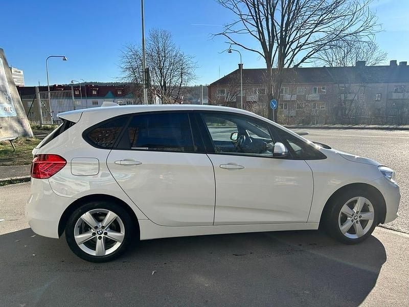 Begagnad BMW 218 Active Tourer 150 HK (110 kW) 2019 Minibuss