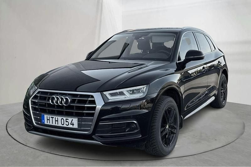Svart Begagnad 2018 Audi Q5 S-Line SUV | 247 500 kr (Bra pris) - Bild 1/4