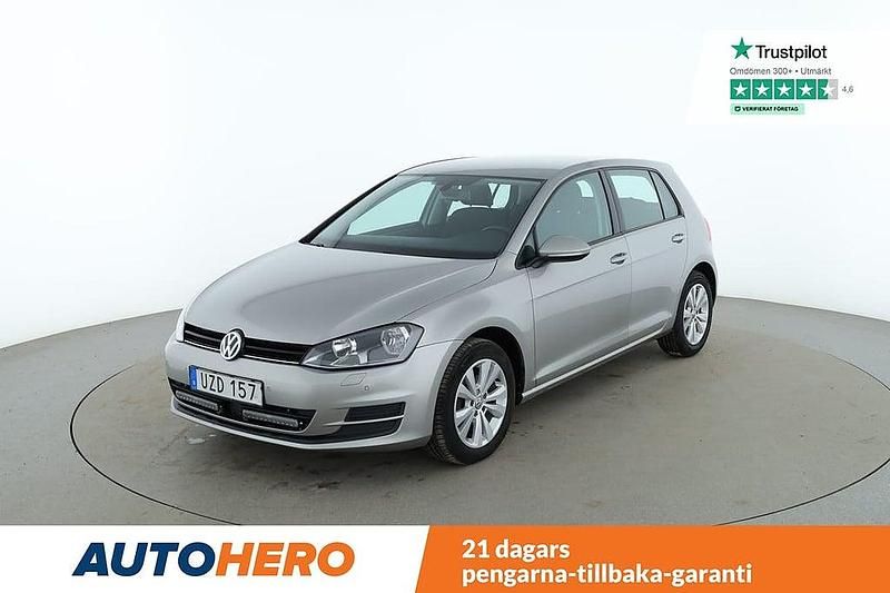 Silver Begagnad 2016 VW Golf VII Halvkombi | 112 000 kr (Marknadspris) - Bild 1/4