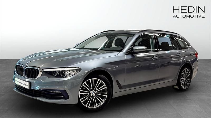 Begagnad BMW 520 Shadowline 190 HK (139 kW) 2020 Blå Kombi