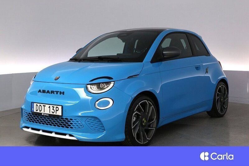 Blå Ny 2024 Abarth 500e Halvkombi | 352 900 kr - Bild 1/4
