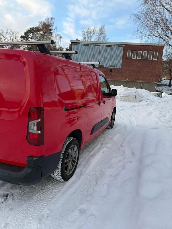 Begagnad Peugeot Partner 130 HK (95 kW) 2019 Minibuss
