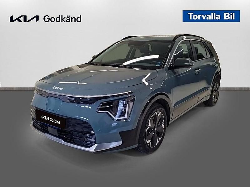 Begagnad Kia e-Niro 150 kW (204 HK) 2022 Grön SUV