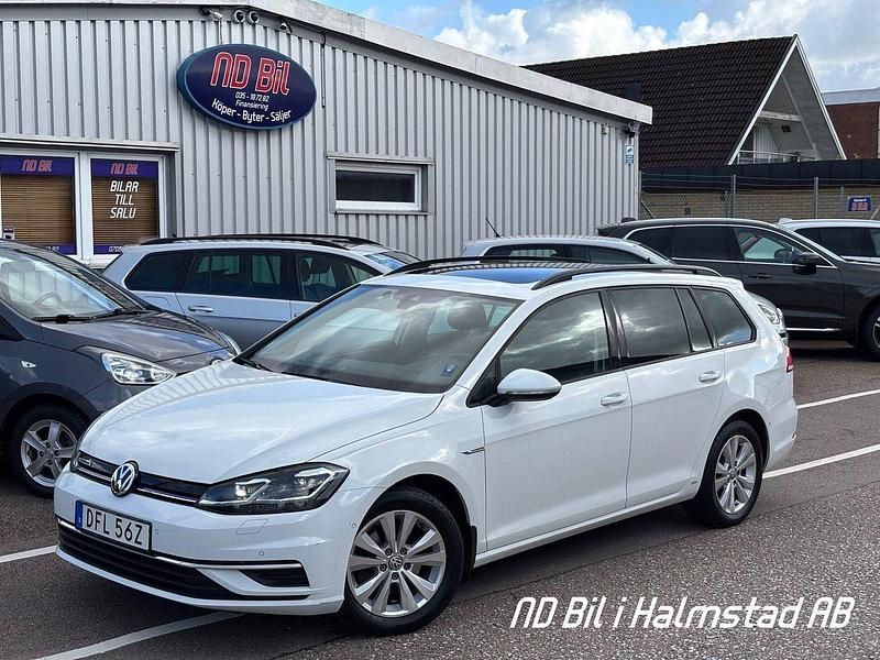Vit Begagnad 2019 VW Golf VII Kombi | 124 900 kr (Marknadspris) - Bild 1/4
