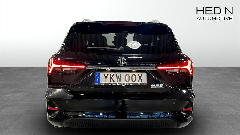 Begagnad MG MG5 EV Long Range 114 kW (156 HK) 2023 Svart Kombi