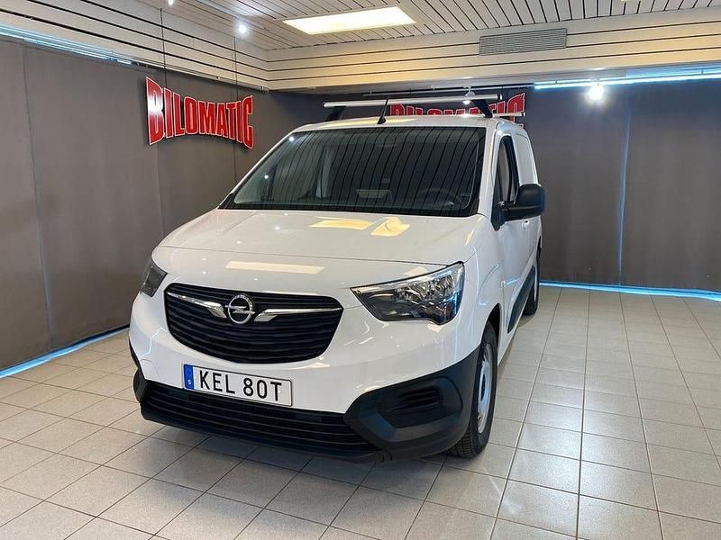 Begagnad Opel Combo-e Life Business 100 kW (136 HK) 2023 Vit Van