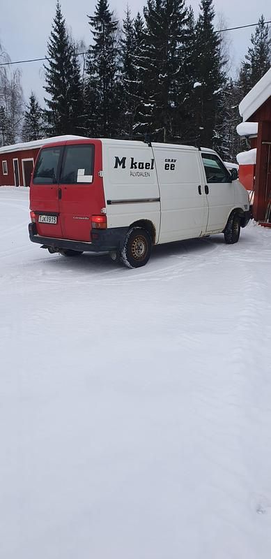 Begagnad VW T4 88 HK (64 kW) 2002 Van
