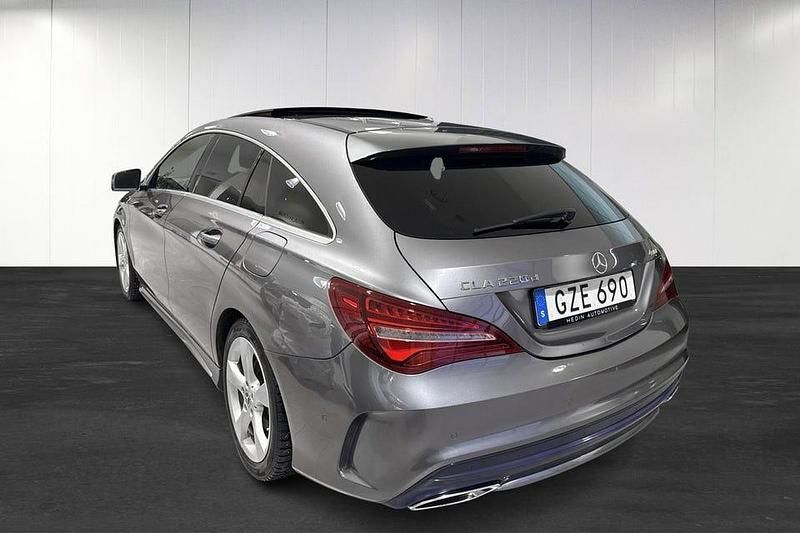 Begagnad Mercedes CLA220 Shooting Brake 177 HK (130 kW) 2017 Grå Kombi