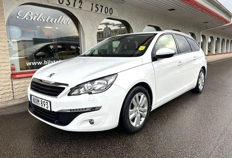 Begagnad Peugeot 308 Active 120 HK (88 kW) 2017 Vit Kombi