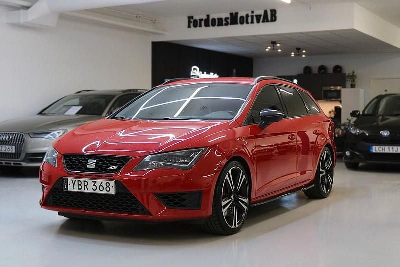 Röd Begagnad 2016 Cupra Leon Kombi | 154 900 kr (Bra pris) - Bild 1/4