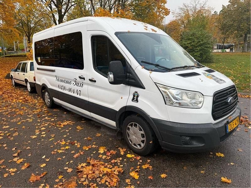 Svart Begagnad 2019 Ford Transit Minibuss | 150 000 kr (Lite dyr) - Bild 1/4