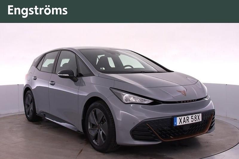 Vapor grey Begagnad 2023 Cupra Born Halvkombi | 259 000 kr (Marknadspris) - Bild 1/4