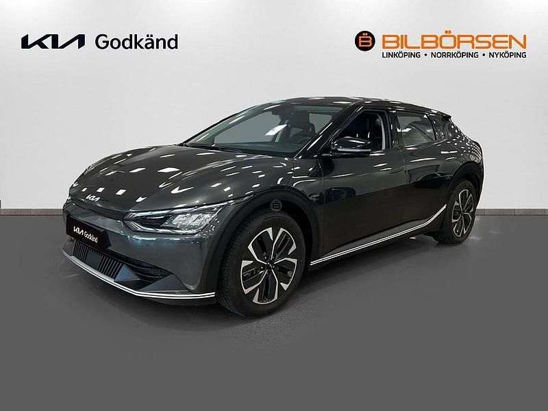 Grå Begagnad 2022 Kia EV6 Base SUV | 379 900 kr (Marknadspris) - Bild 1/4