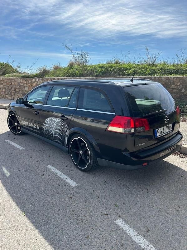 Begagnad 2007 Opel Vectra Kombi | 29 000 kr - Bild 1/4