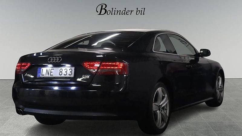 Begagnad Audi A5 Comfort 211 HK (155 kW) 2010 Svart Sportkupé