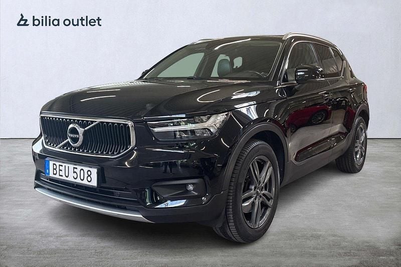 Svart Begagnad 2018 Volvo XC40 Momentum SUV | 269 900 kr (Bra pris) - Bild 1/3