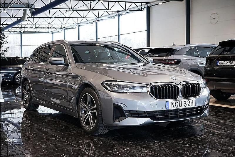 Begagnad BMW 530 292 HK (214 kW) 2022 Grå Kombi