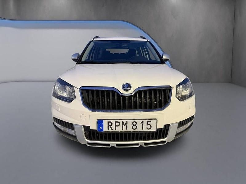Begagnad Skoda Yeti Outdoor 110 HK (80 kW) 2017 Vit SUV