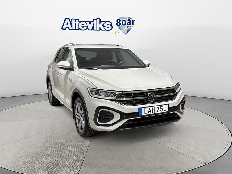 Grå Begagnad 2024 VW T-Roc R-line SUV | 359 800 kr (Bra pris) - Bild 1/4