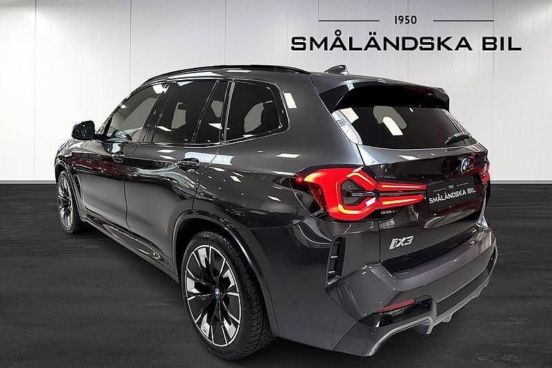 Begagnad BMW iX3 M Sport 210 kW (286 HK) 2022 Grå SUV